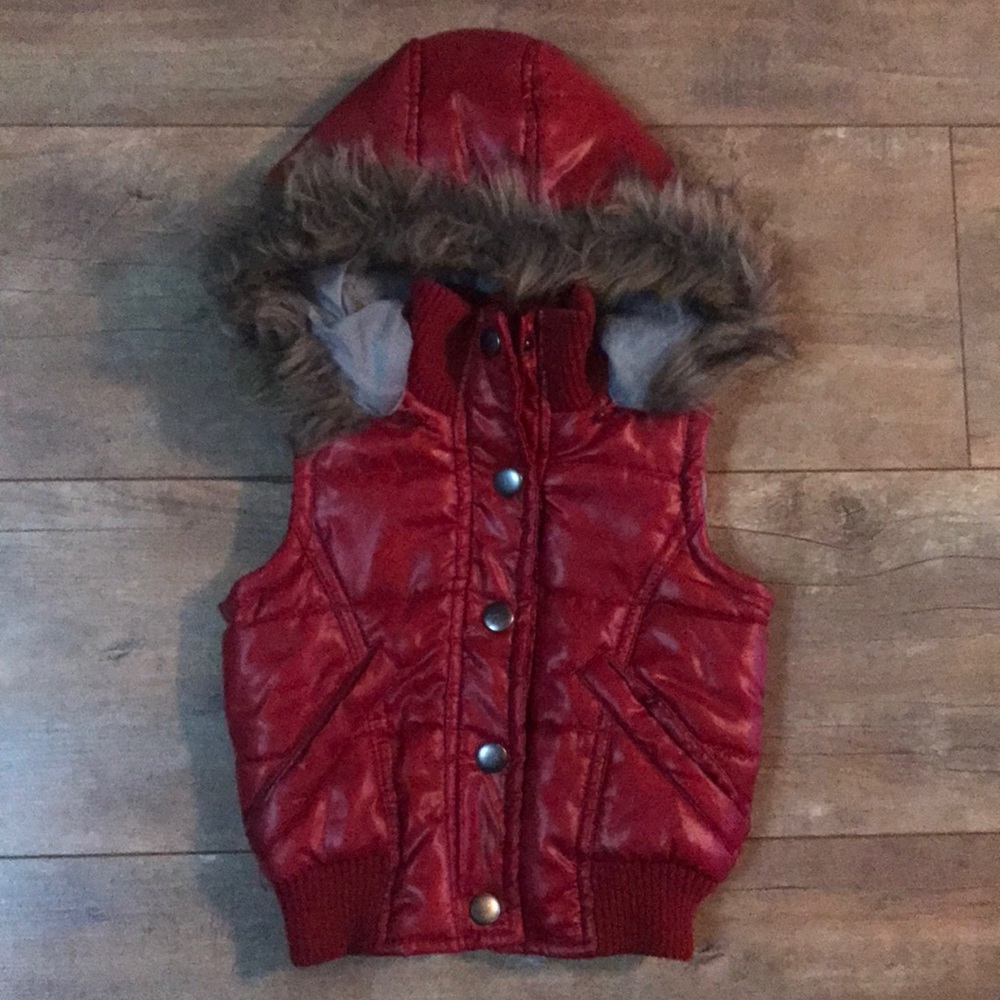 Girls 2T red puffer vest with detachable hood